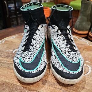 Nike Mercurial Indoor Soccer Shoe Size 11